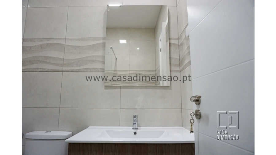 Apartamento T2 para Venda em Venteira Foto 19