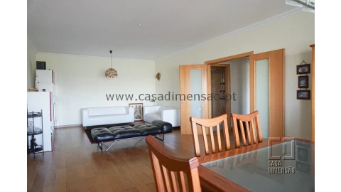 Apartamento T2 para Venda em Venteira