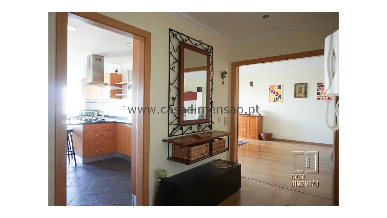 Apartamento T2 para Venda em Carnaxide e Queijas Foto 2