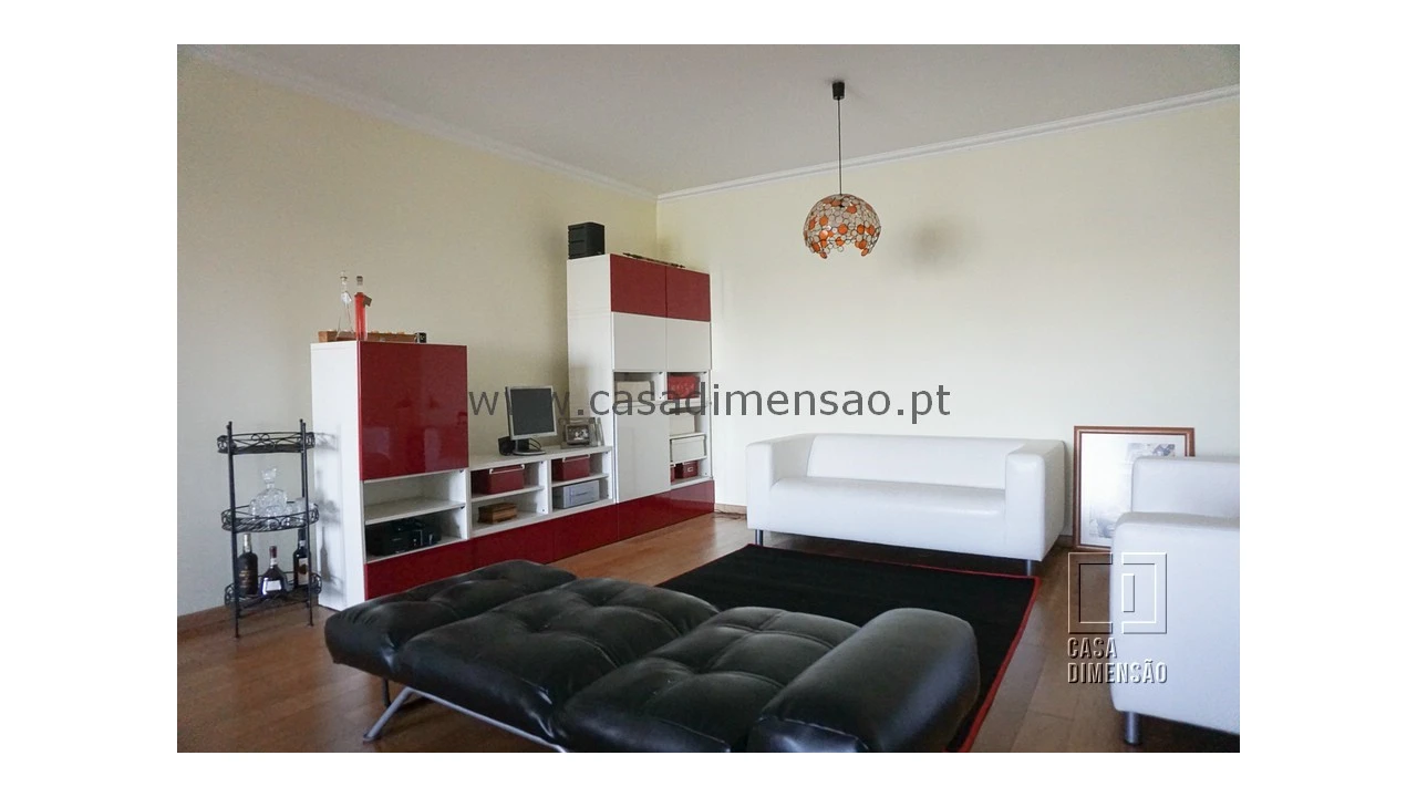 Apartamento T2 para Venda em Carnaxide e Queijas Foto 6