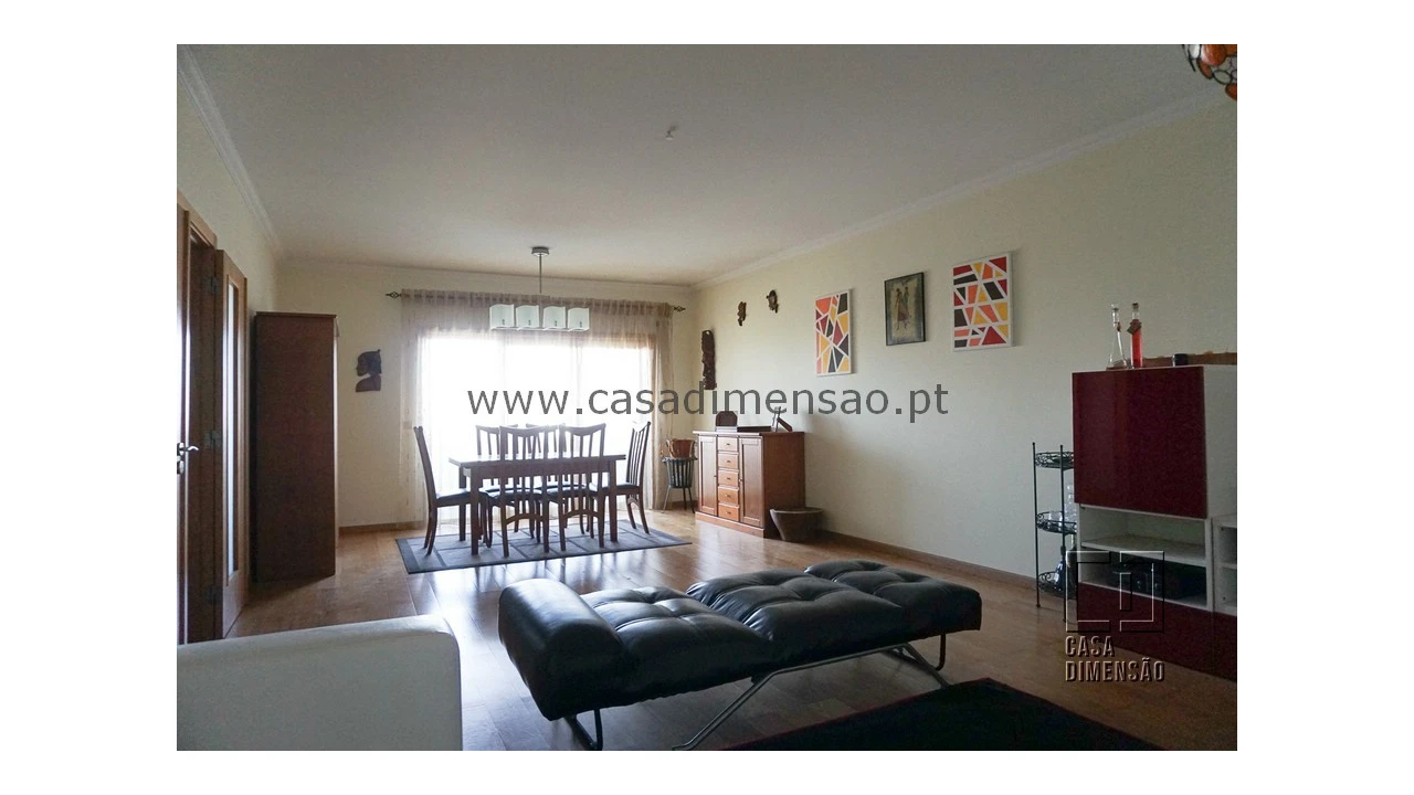 Apartamento T2 para Venda em Carnaxide e Queijas Foto 8