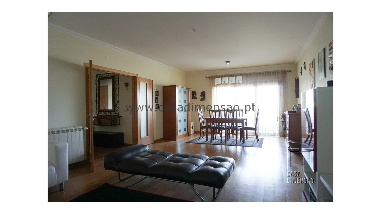 Apartamento T2 para Venda em Carnaxide e Queijas Foto 9