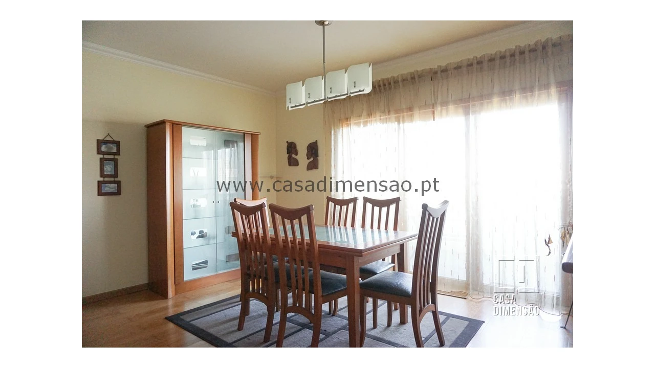 Apartamento T2 para Venda em Carnaxide e Queijas Foto 11