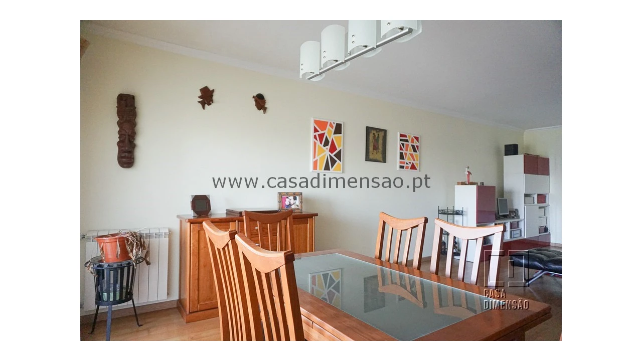 Apartamento T2 para Venda em Carnaxide e Queijas Foto 13