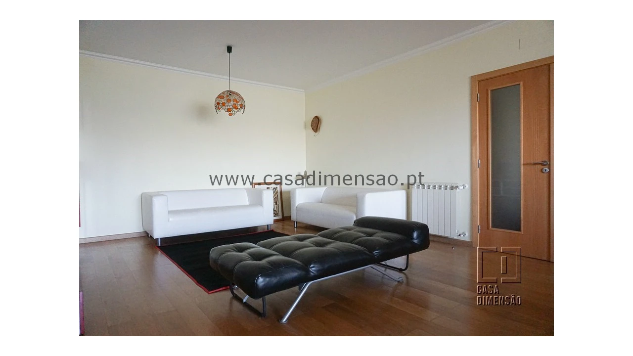 Apartamento T2 para Venda em Carnaxide e Queijas Foto 16