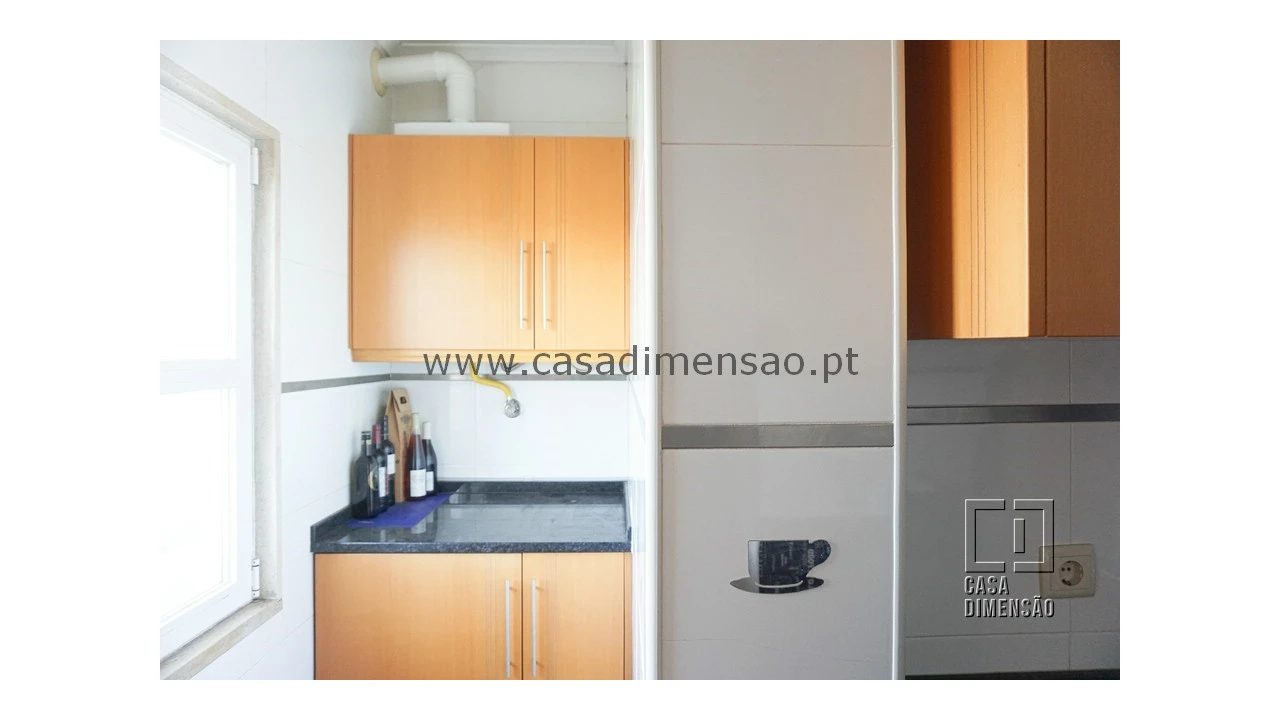 Apartamento T2 para Venda em Carnaxide e Queijas Foto 26