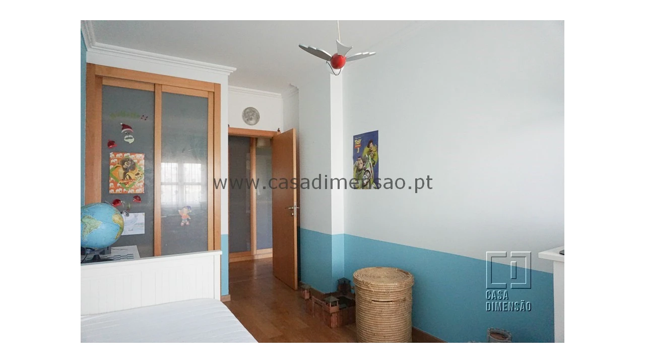 Apartamento T2 para Venda em Carnaxide e Queijas Foto 37