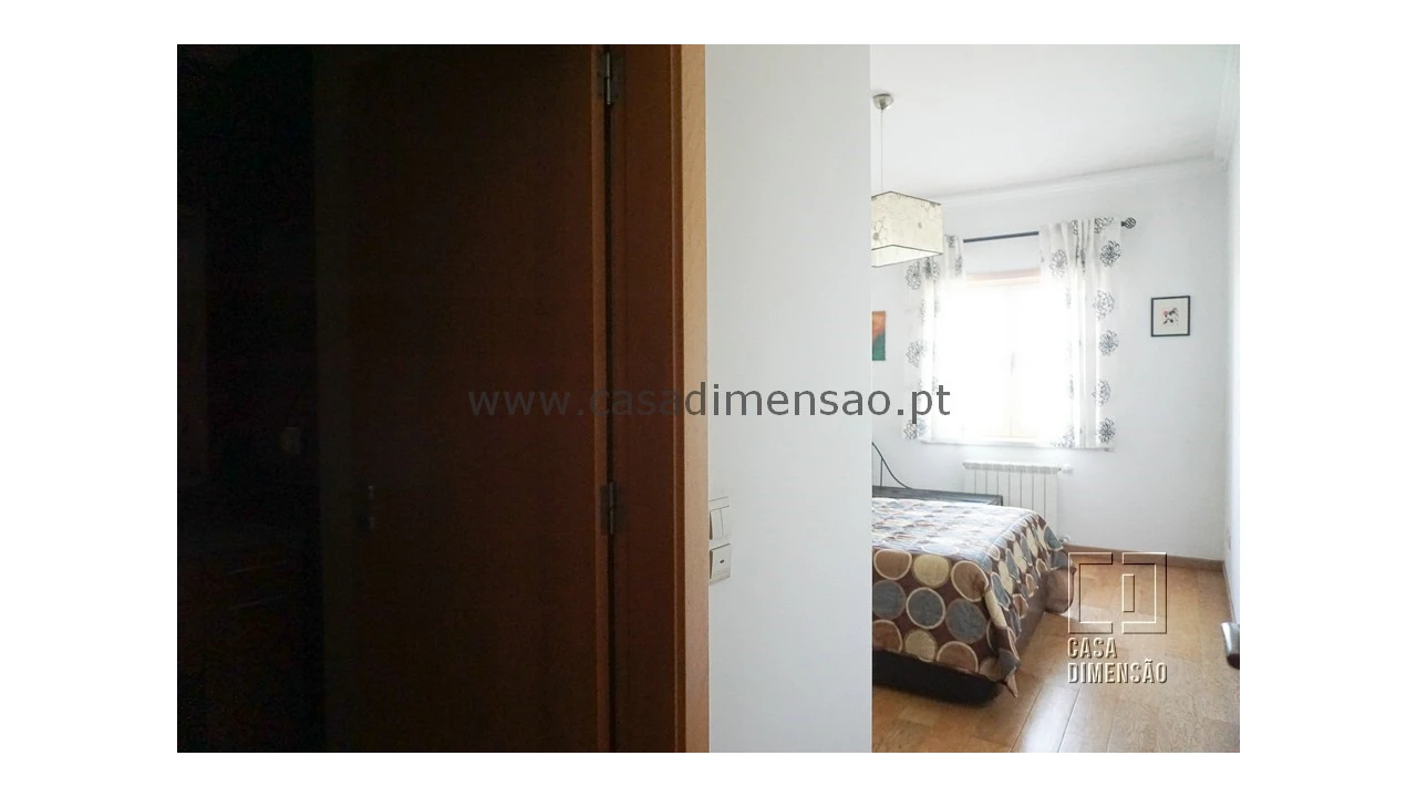 Apartamento T2 para Venda em Carnaxide e Queijas Foto 39