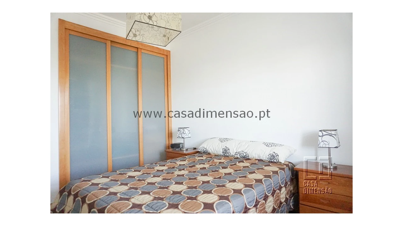 Apartamento T2 para Venda em Carnaxide e Queijas Foto 42