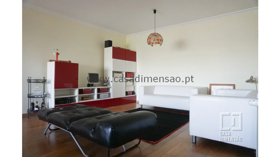 Apartamento T2 para Venda em Carnaxide e Queijas Foto 5