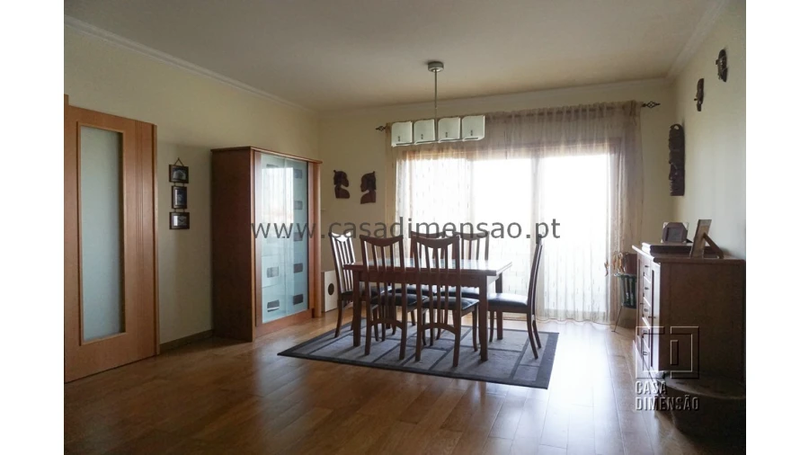 Apartamento T2 para Venda em Carnaxide e Queijas Foto 10