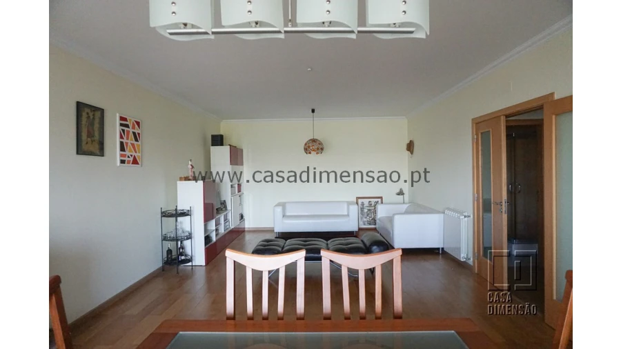 Apartamento T2 para Venda em Carnaxide e Queijas Foto 14