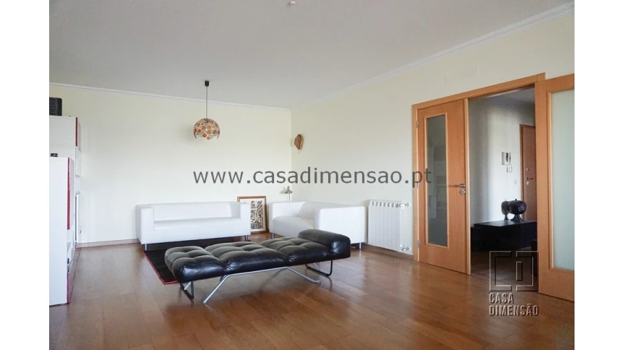 Apartamento T2 para Venda em Carnaxide e Queijas Foto 15