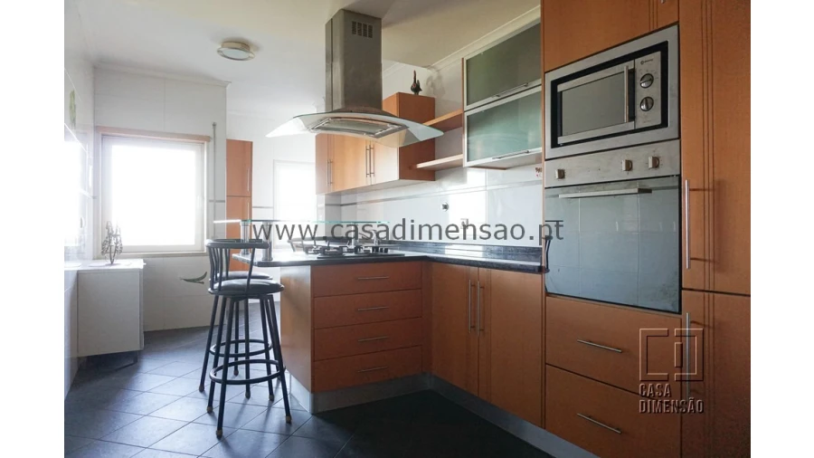 Apartamento T2 para Venda em Carnaxide e Queijas Foto 20