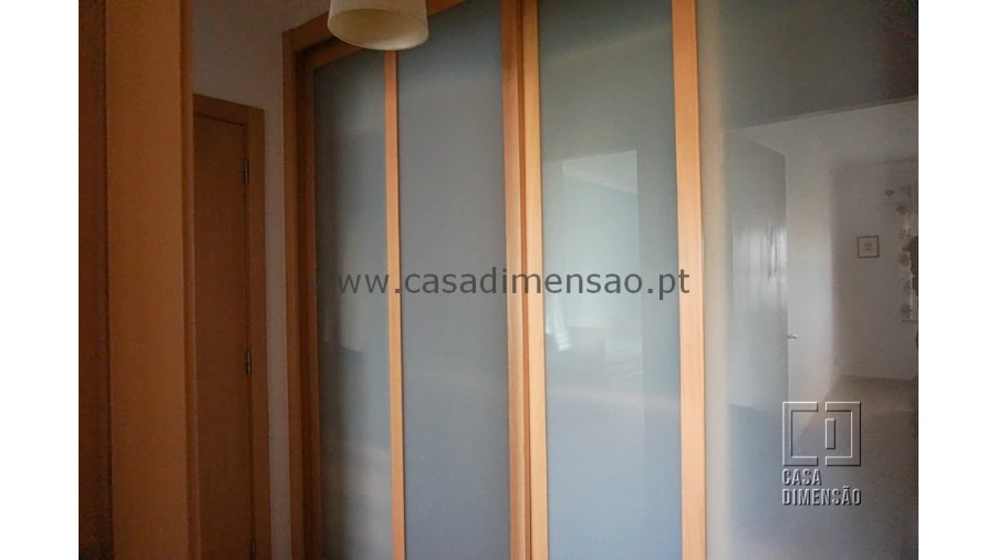 Apartamento T2 para Venda em Carnaxide e Queijas Foto 33