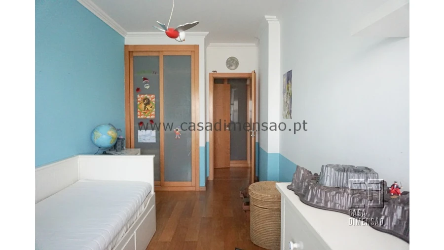 Apartamento T2 para Venda em Carnaxide e Queijas Foto 38