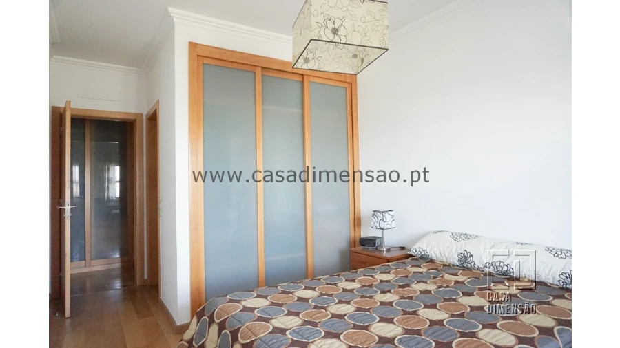 Apartamento T2 para Venda em Carnaxide e Queijas Foto 41