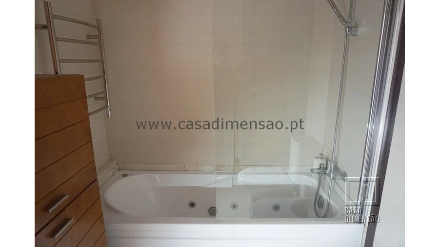 Apartamento T2 para Venda em Carnaxide e Queijas Foto 45