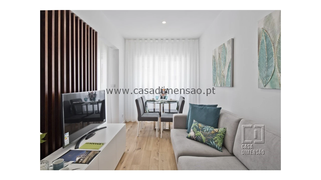 Apartamento T1 para Venda em Avenidas Novas Foto 1