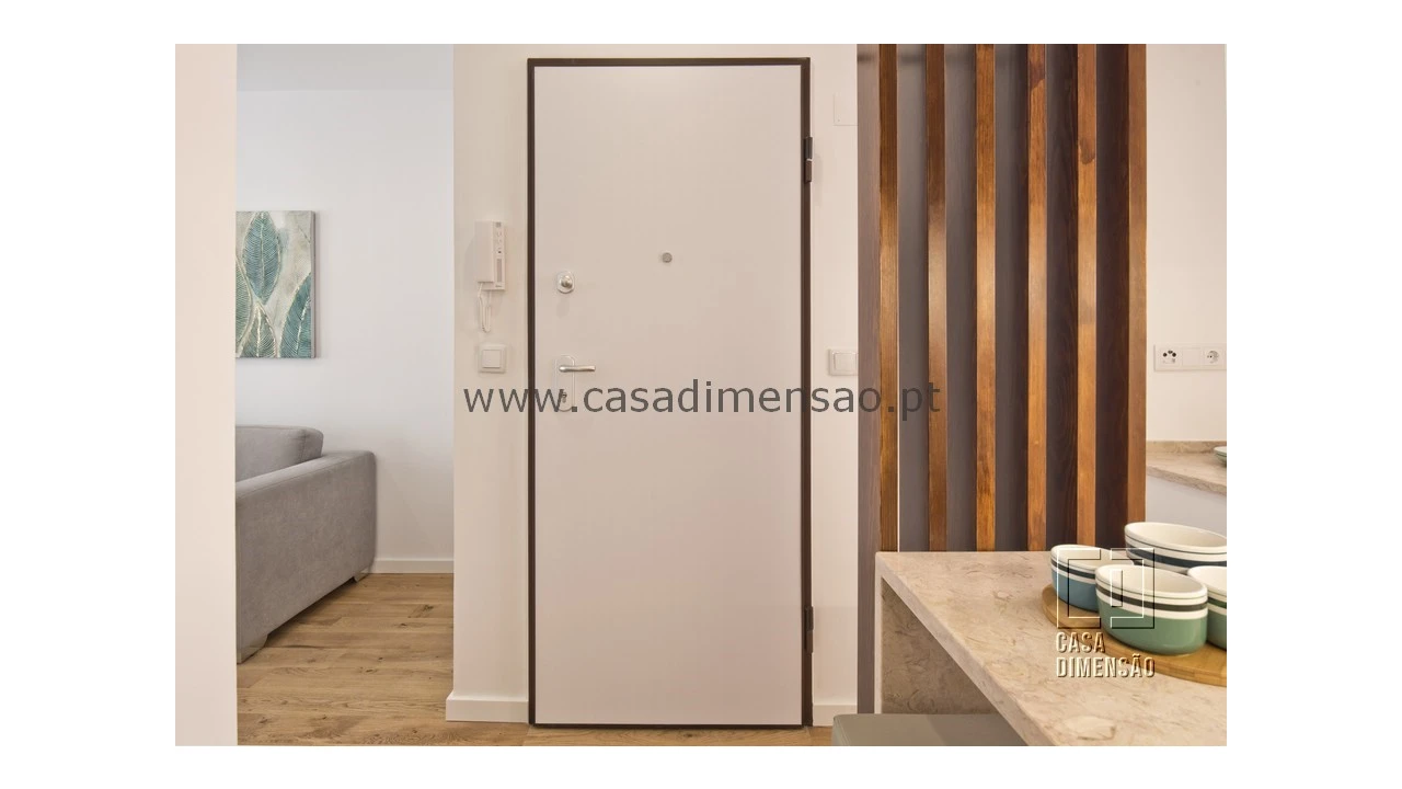 Apartamento T1 para Venda em Avenidas Novas Foto 3