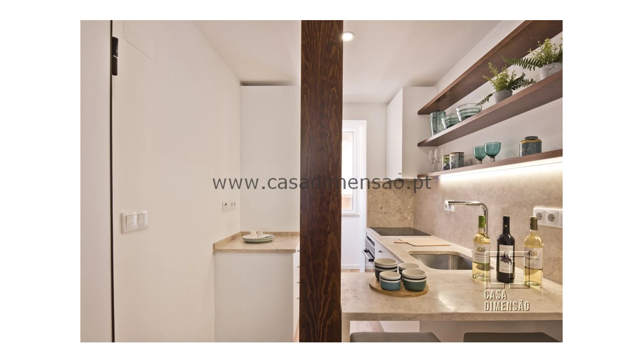 Apartamento T1 para Venda em Avenidas Novas Foto 14