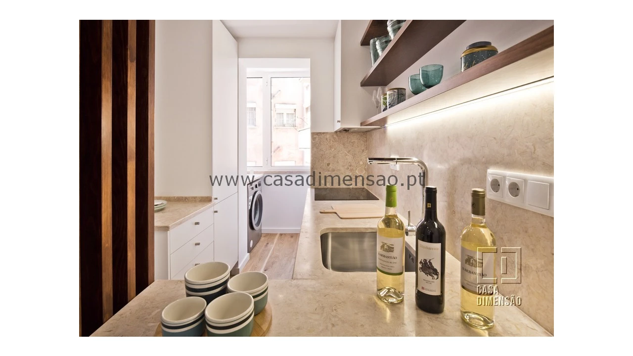 Apartamento T1 para Venda em Avenidas Novas Foto 1