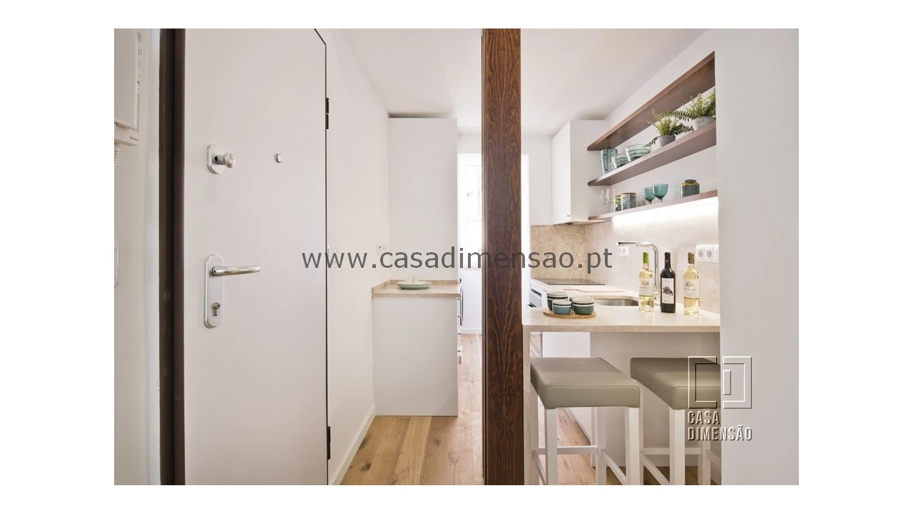 Apartamento T1 para Venda em Avenidas Novas Foto 14
