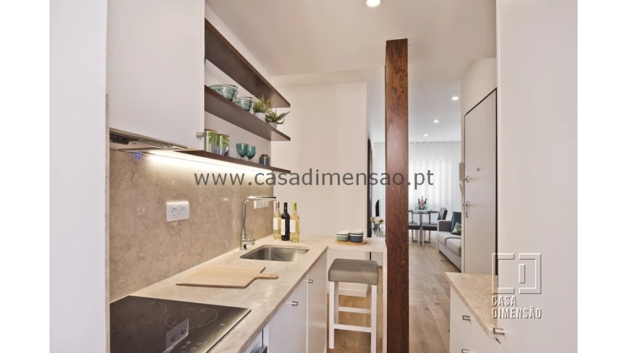 Apartamento T1 para Venda em Avenidas Novas Foto 18