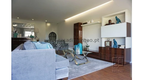 Apartamento T3 para Venda em Oeiras e São Julião da Barra, Paço de Arcos e Caxias