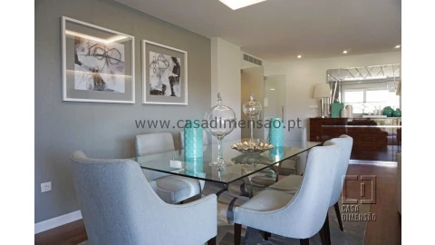 Apartamento T3 para Venda em Oeiras e São Julião da Barra, Paço de Arcos e Caxias