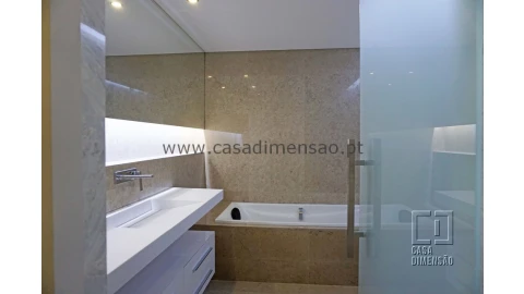 Apartamento T3 para Venda em Oeiras e São Julião da Barra, Paço de Arcos e Caxias