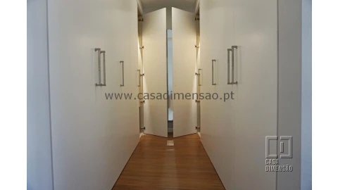 Apartamento T3 para Venda em Oeiras e São Julião da Barra, Paço de Arcos e Caxias