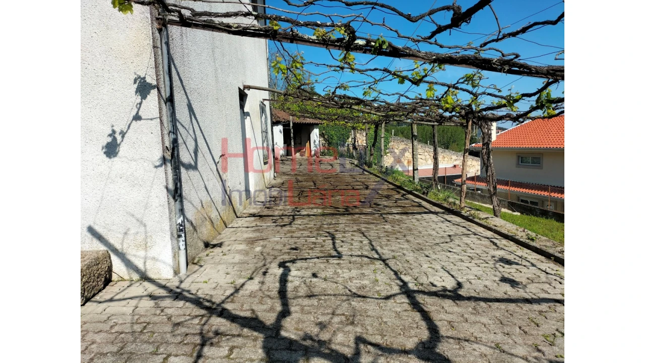 Moradia T5 para Venda em Roriz Foto 6