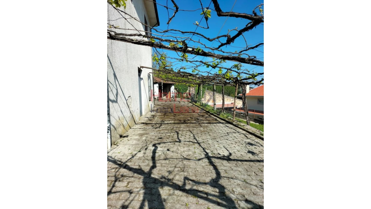 Moradia T5 para Venda em Roriz Foto 7