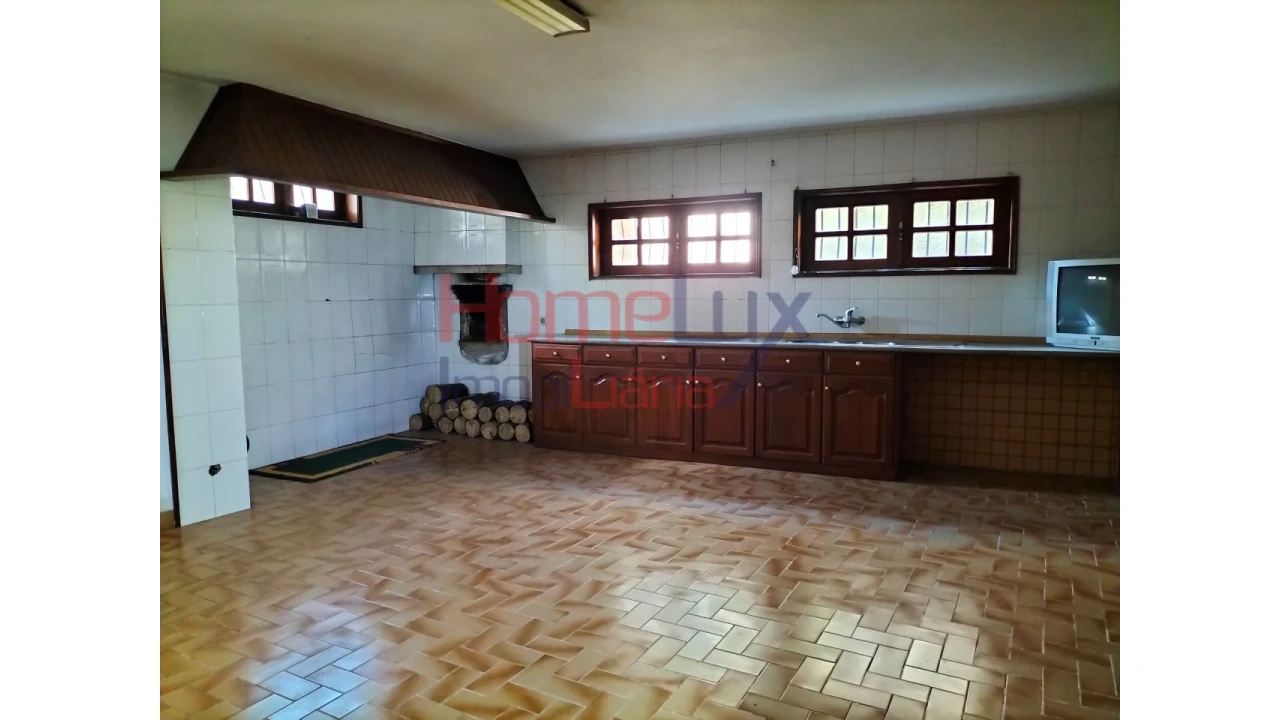 Moradia T5 para Venda em Roriz Foto 16