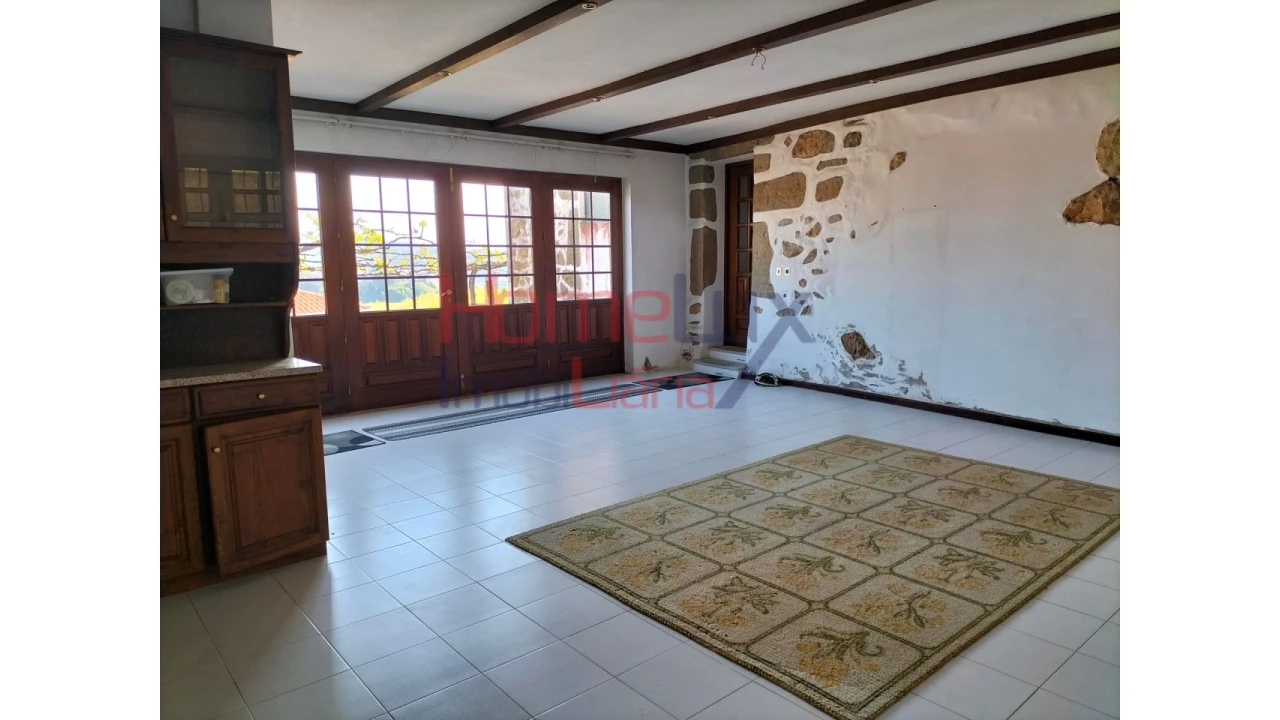 Moradia T5 para Venda em Roriz Foto 24