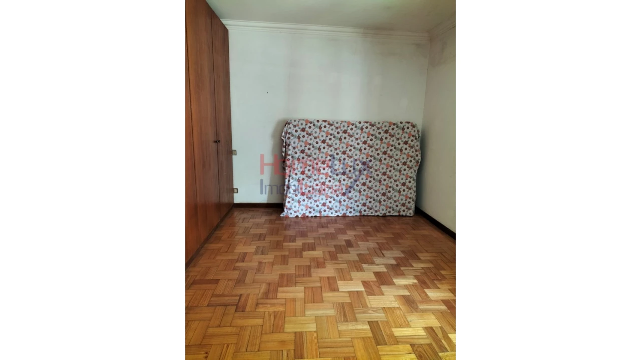 Moradia T5 para Venda em Roriz Foto 47