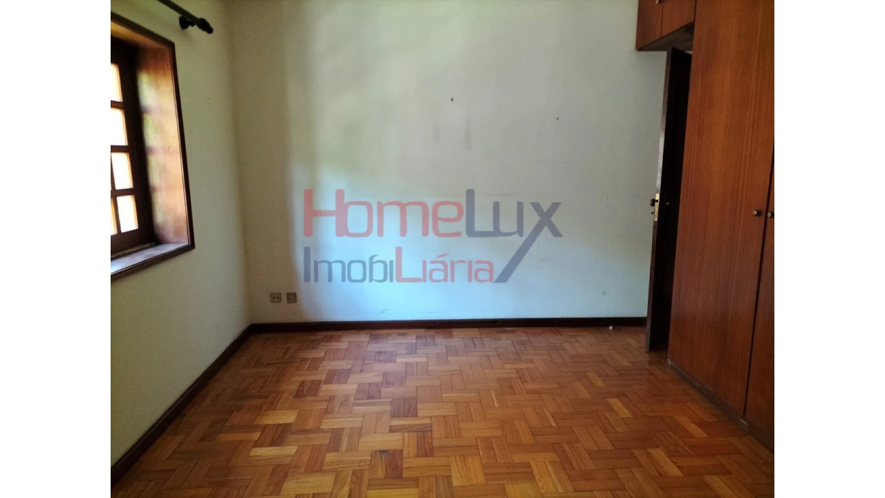 Moradia T5 para Venda em Roriz Foto 50