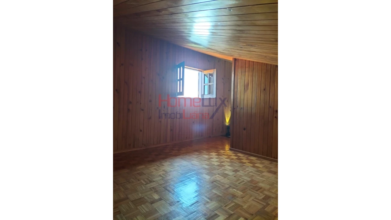 Moradia T5 para Venda em Roriz Foto 71