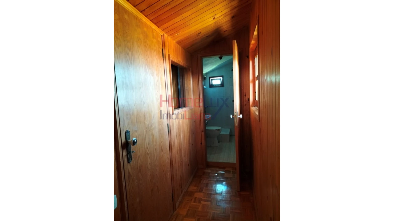 Moradia T5 para Venda em Roriz Foto 76