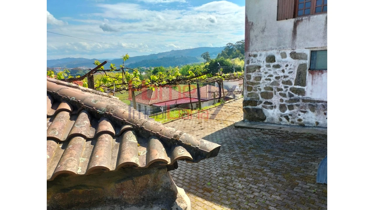 Moradia T5 para Venda em Roriz Foto 100