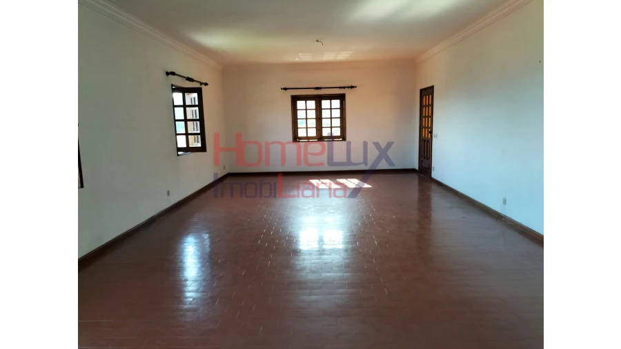 Moradia T5 para Venda em Roriz Foto 29