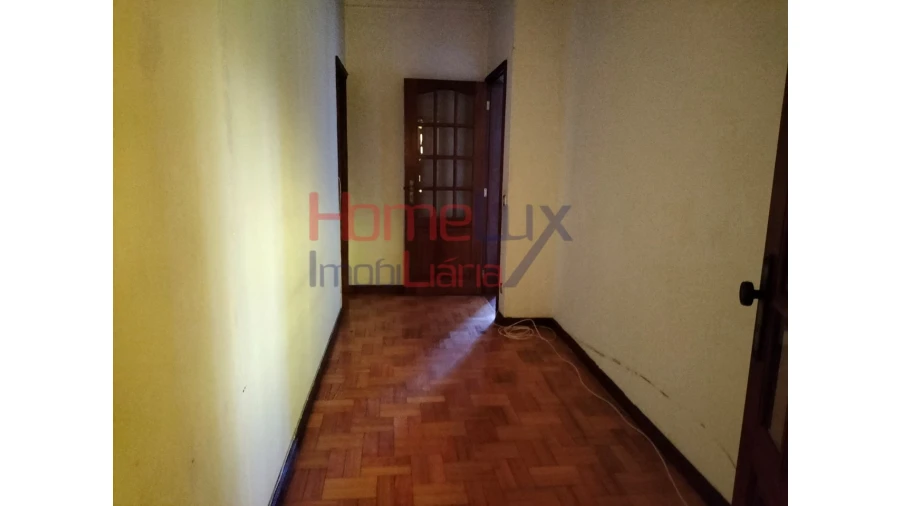 Moradia T5 para Venda em Roriz Foto 44