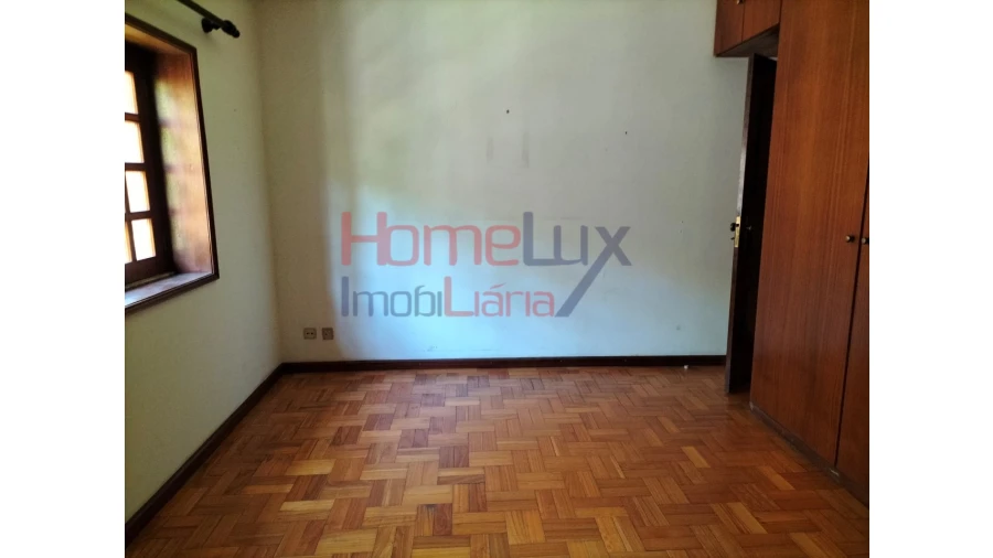 Moradia T5 para Venda em Roriz Foto 50