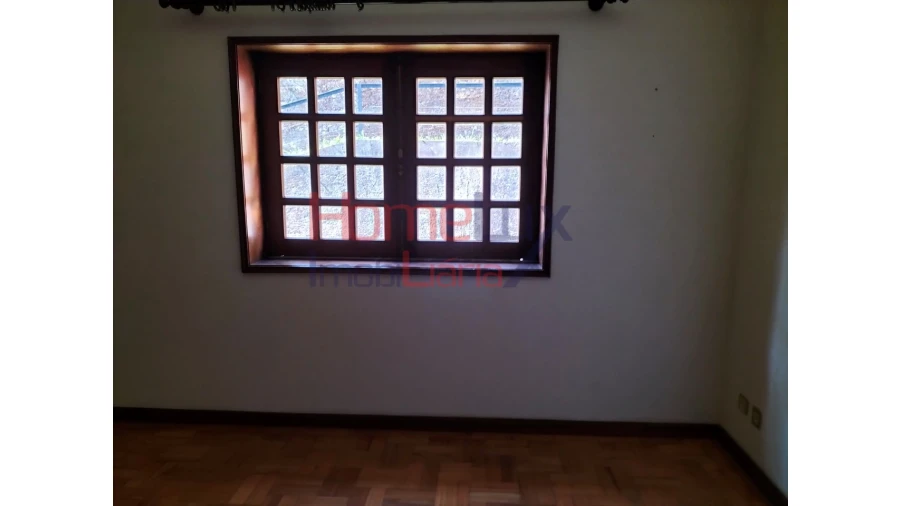 Moradia T5 para Venda em Roriz Foto 51