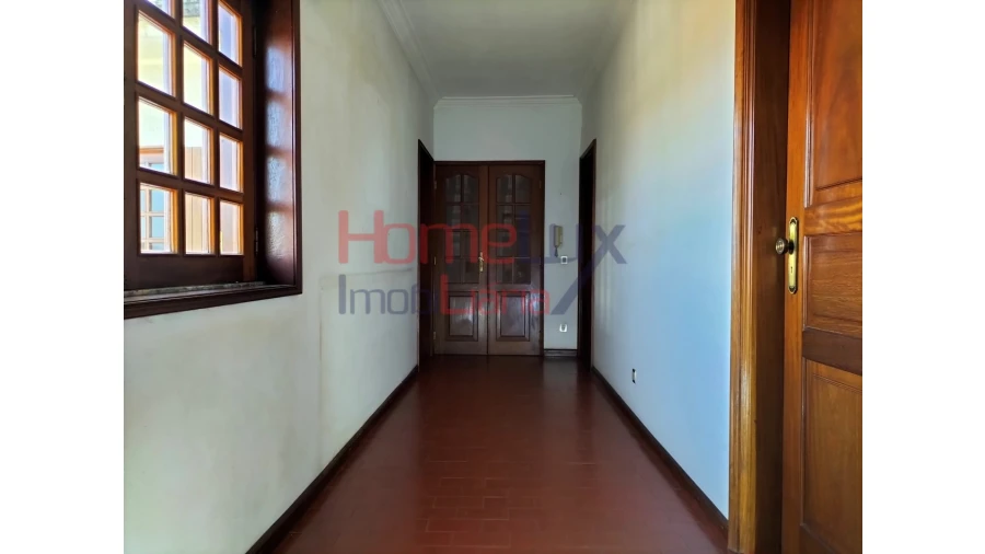 Moradia T5 para Venda em Roriz Foto 60