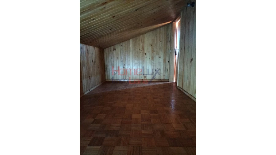 Moradia T5 para Venda em Roriz Foto 86