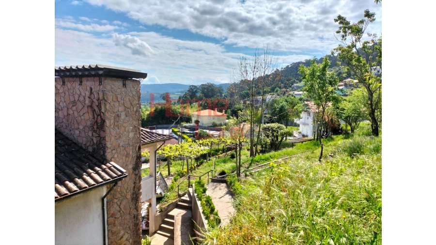 Moradia T5 para Venda em Roriz Foto 111