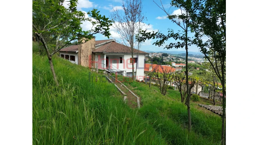 Moradia T5 para Venda em Roriz Foto 125