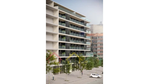 Apartamento T3 para Venda em Lordelo do Ouro e Massarelos